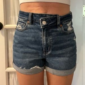 American Eagle Dark wash, jean shorts size 4